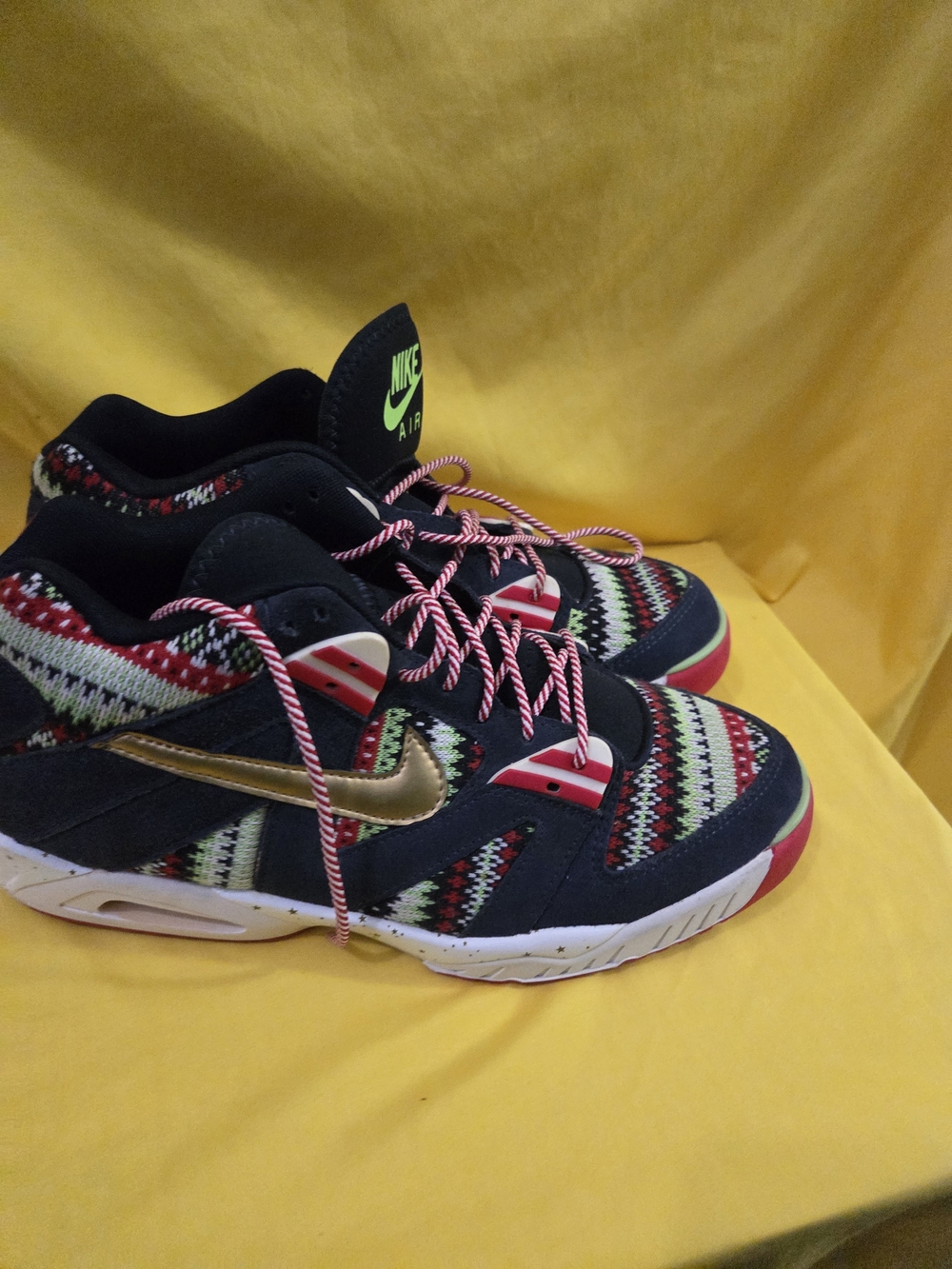 Nike Air Tech Challenge 3 Christmas Worn/ Not In Original Box - Picture 3 of 8